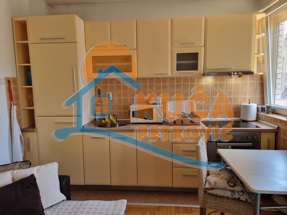 Slika 3 - Sestre Baković, Jednoiposoban stan za izdavanje, 37m2, 320€