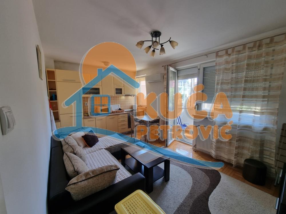 Slika 1 - Sestre Baković, Jednoiposoban stan za izdavanje, 37m2, 320€