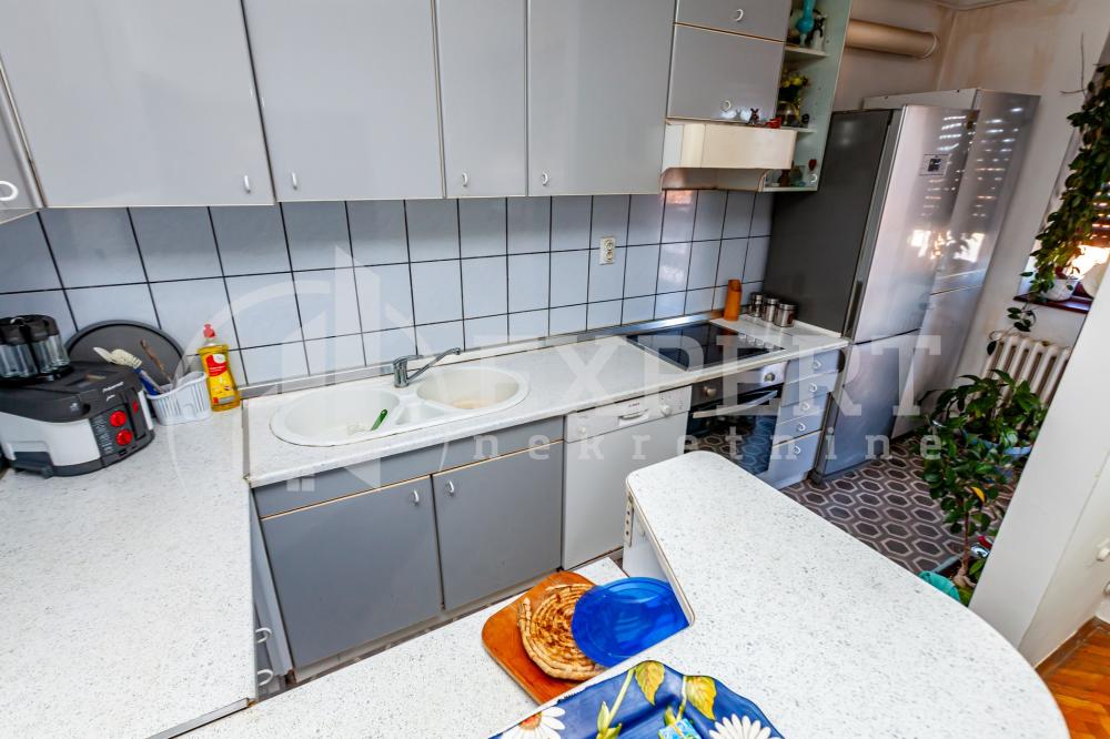 Slika 4 - Bulevar Nemanjića, Trosoban stan na prodaju, 92m2, 189.600€