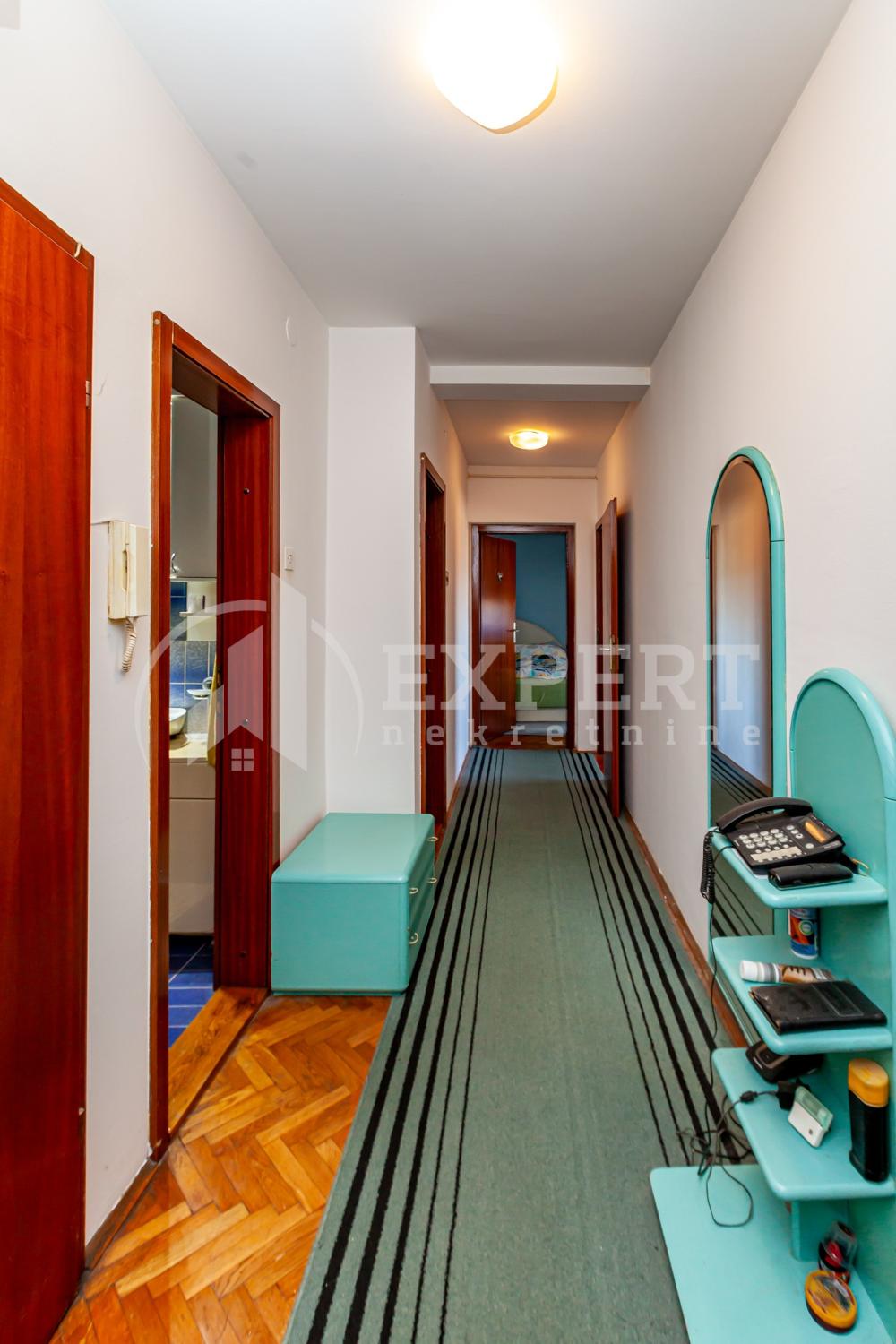 Slika 8 - Bulevar Nemanjića, Trosoban stan na prodaju, 92m2, 189.600€