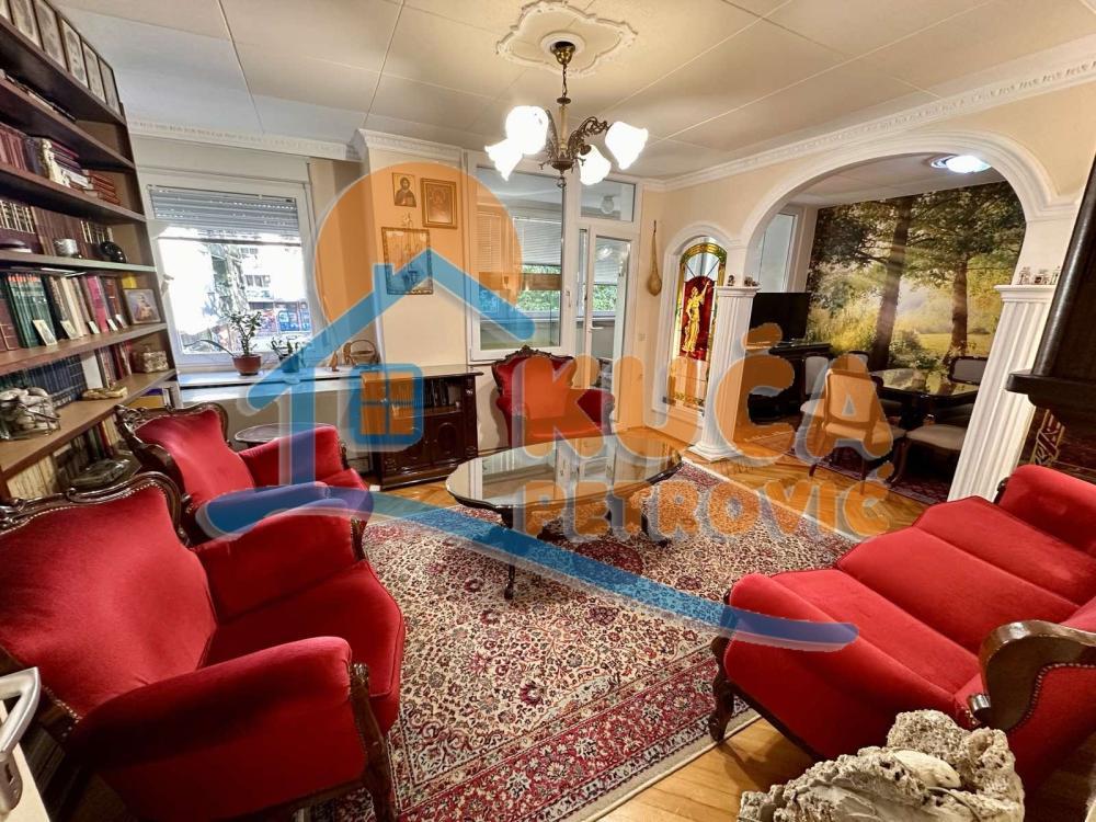 Glavna slika -Bulevar Nemanjića, Trosoban stan na prodaju, 78m2, 155.000€