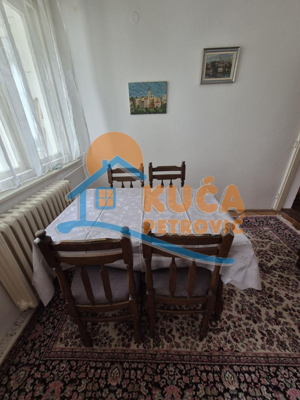 Slika 1 - Pariske komune, Dvosoban stan za izdavanje, 60m2, 300€