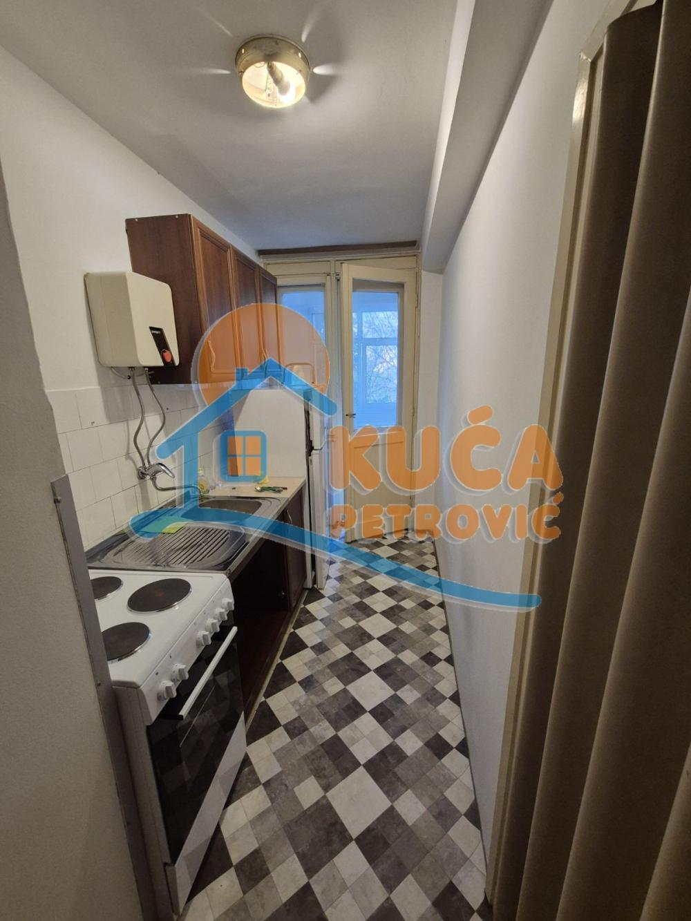 Slika 2 - Pariske komune, Dvosoban stan za izdavanje, 60m2, 300€