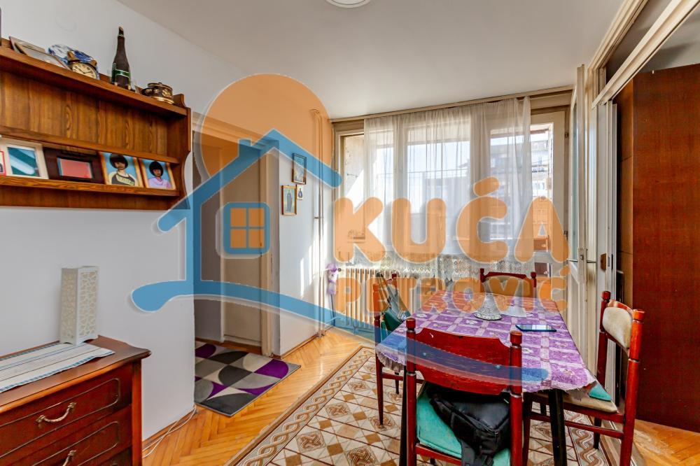 Glavna slika -Maksima Gorkog, Troiposoban stan na prodaju, 78m2, 135.000€