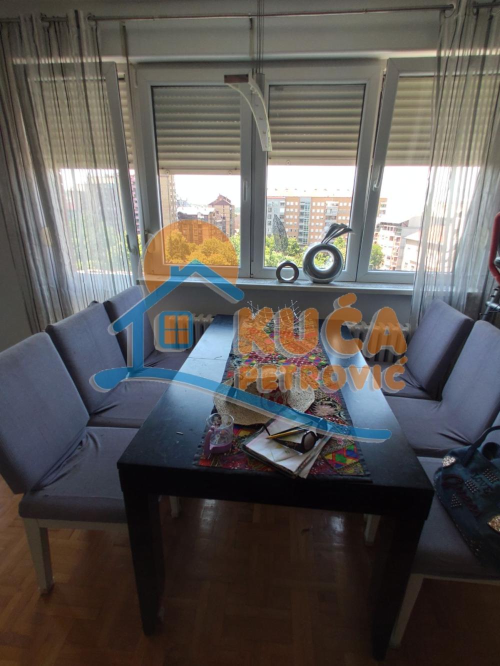 Slika 7 - Trg kralja Aleksandra Ujedinitelja, Trosoban stan za izdavanje, 72m2, 600€