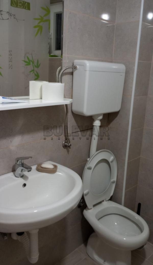 Slika 10 - Krste Đorđevića, Jednoiposoban stan za izdavanje, 48m2, 300€