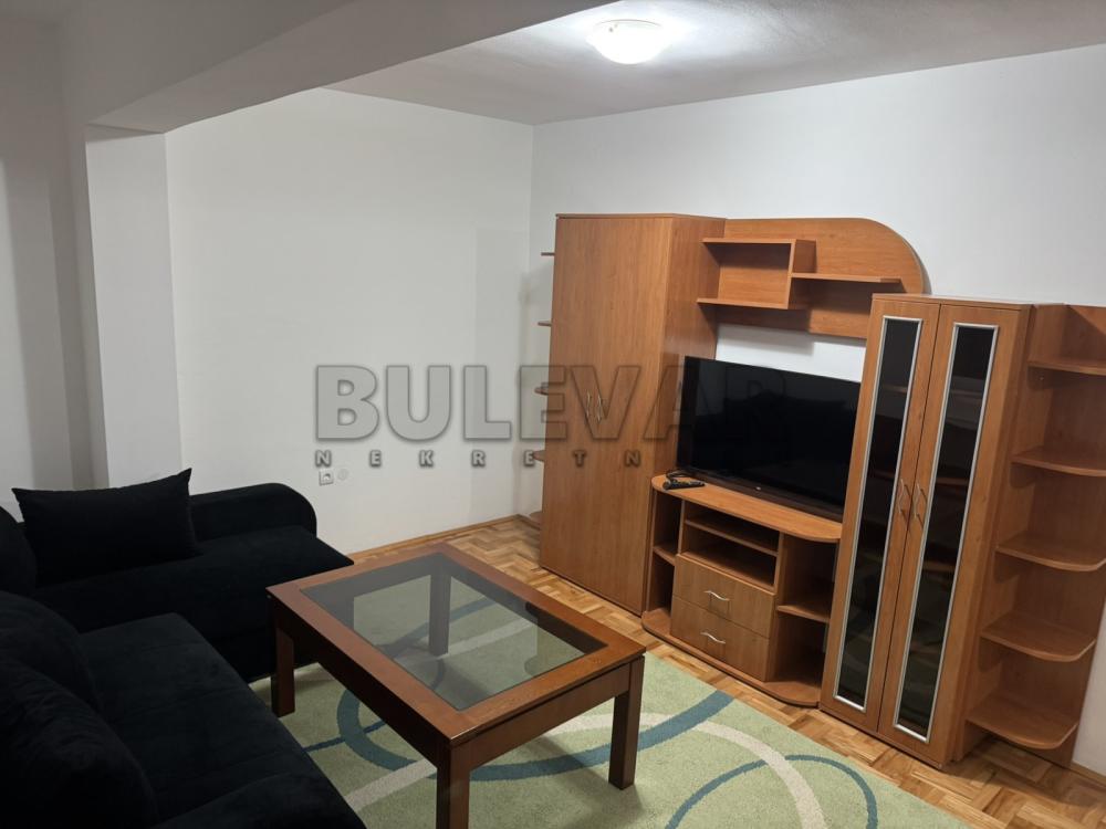 Slika 1 - Izvorska, Jednoiposoban stan za izdavanje, 49m2, 350€