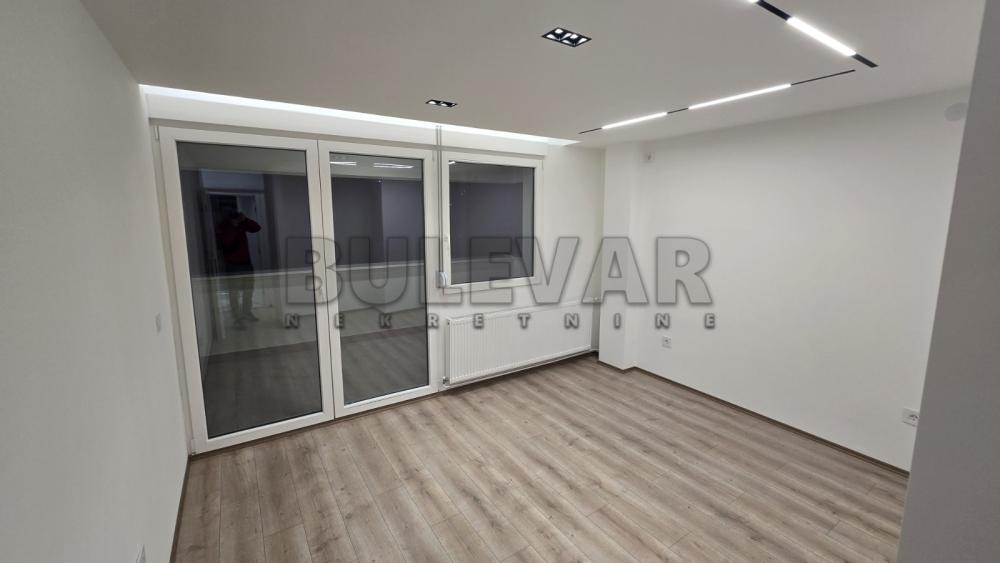 Slika 9 - Bulevar Nemanjića, Trosoban stan na prodaju, 89m2, 186.000€