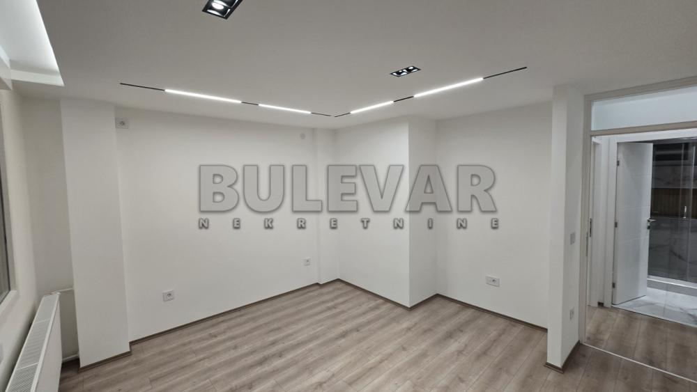 Slika 8 - Bulevar Nemanjića, Trosoban stan na prodaju, 89m2, 186.000€