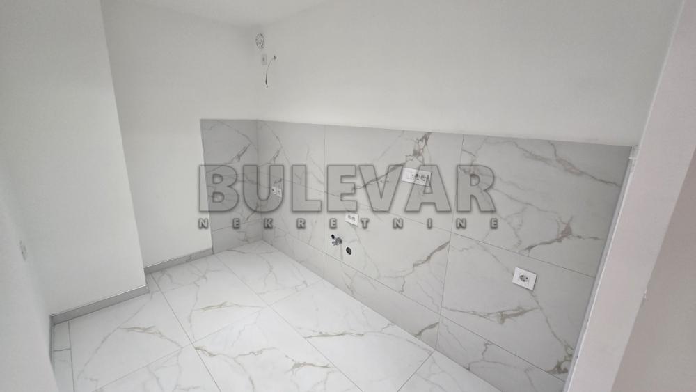 Slika 4 - Bulevar Nemanjića, Trosoban stan na prodaju, 89m2, 186.000€