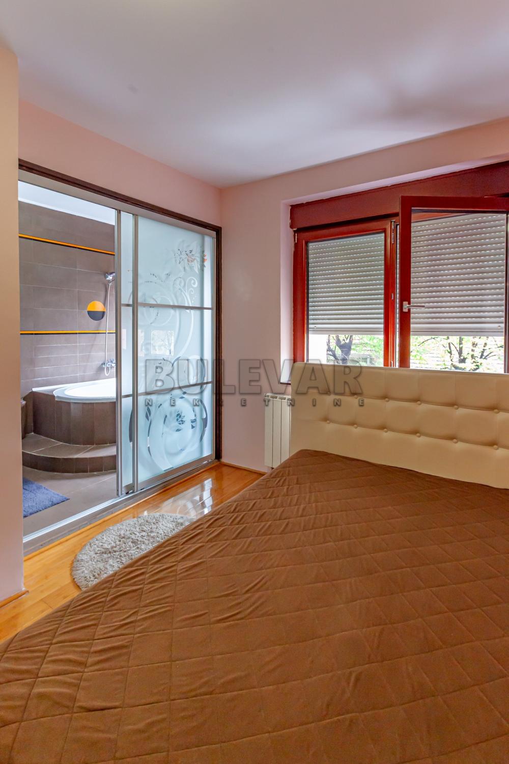 Slika 10 - Lole Ribara, Dvoiposoban stan na prodaju, 76m2, 189.000€