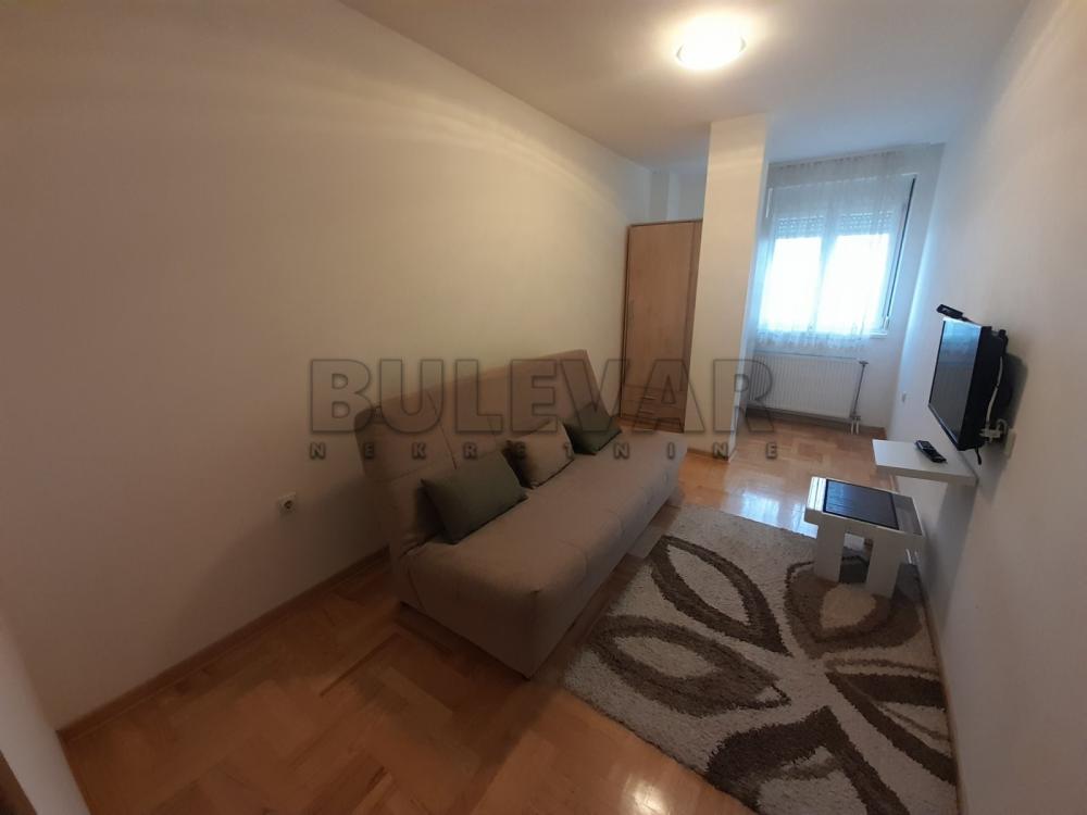 Slika 8 - Radoja Domanovića, Jednosoban stan za izdavanje, 48m2, 350€