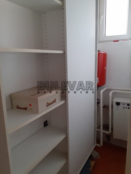 Slika 6 - Obrenovićeva, Četvorosoban stan za izdavanje, 92m2, 700€