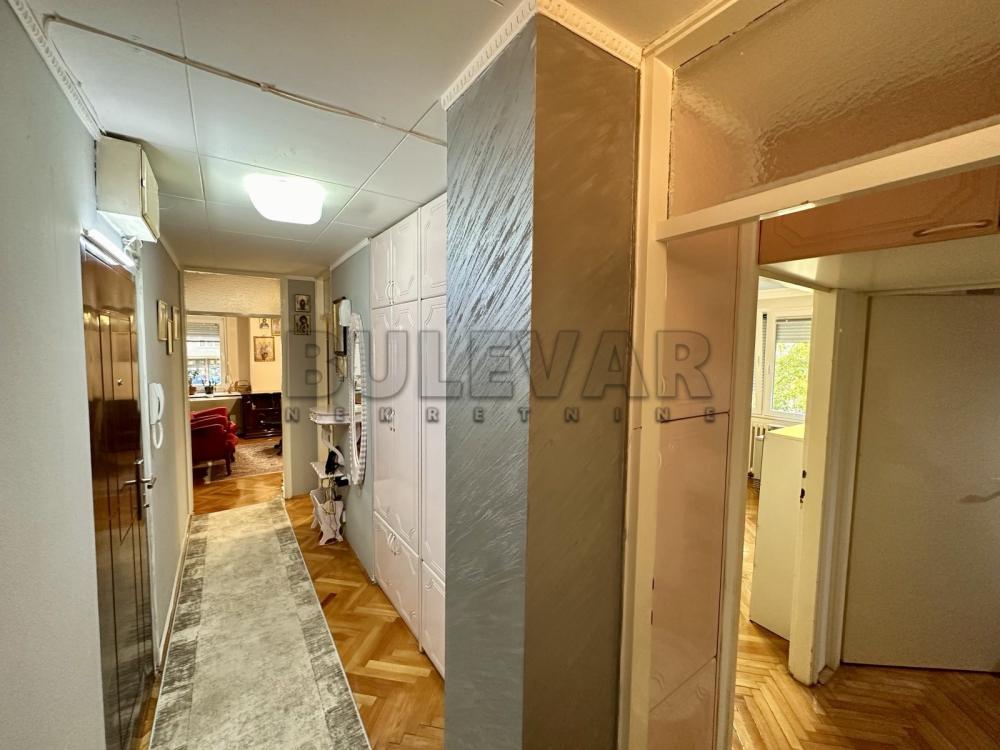 Slika 10 - Bulevar Nemanjića, Trosoban stan na prodaju, 78m2, 155.000€