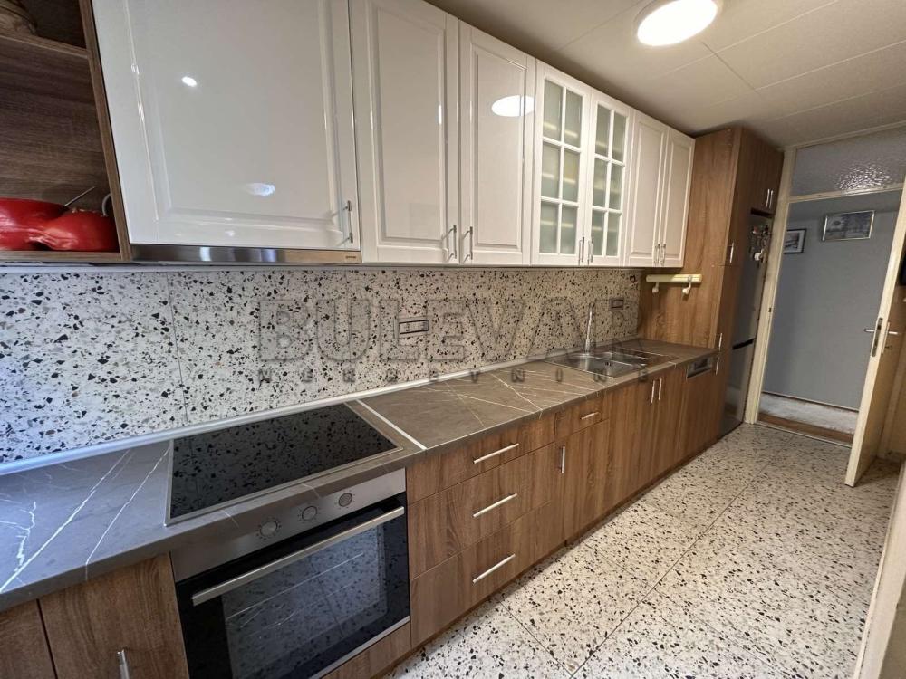 Slika 8 - Bulevar Nemanjića, Trosoban stan na prodaju, 78m2, 155.000€