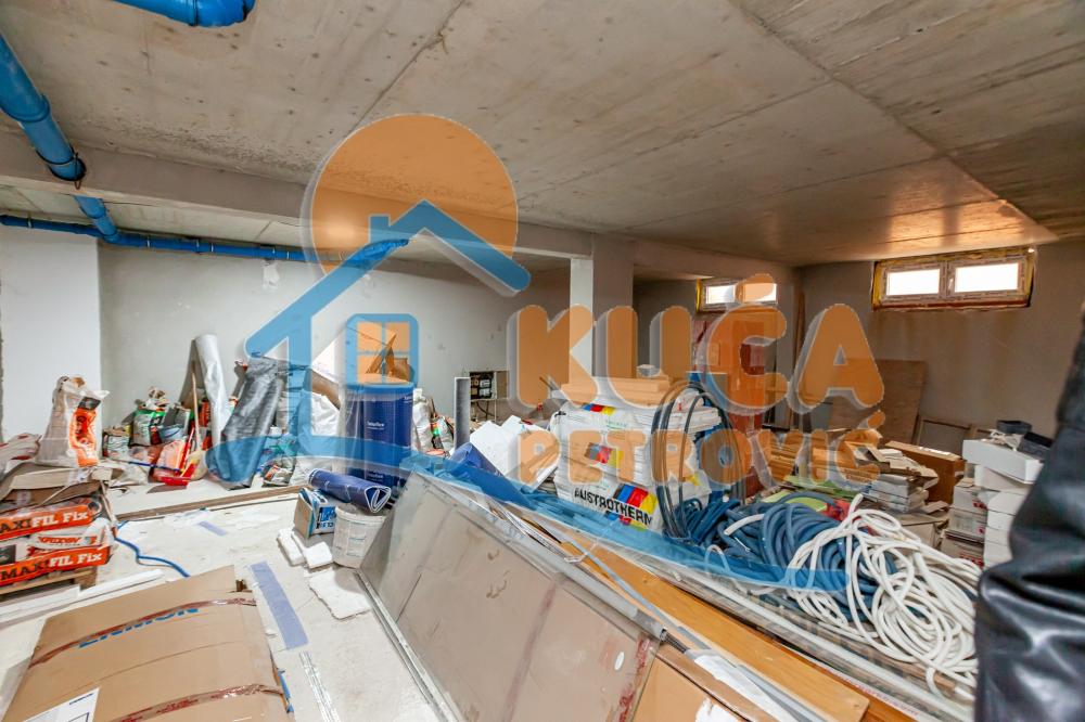 Slika 1 - Boška Buhe,  Lokal na prodaju, 83m2, 45.000€