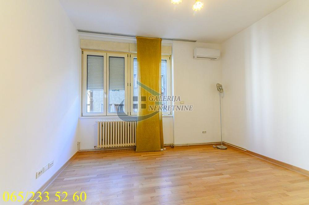 Slika 1 - Kumanovska, Četvorosoban stan na prodaju, 105m2, 499.000€