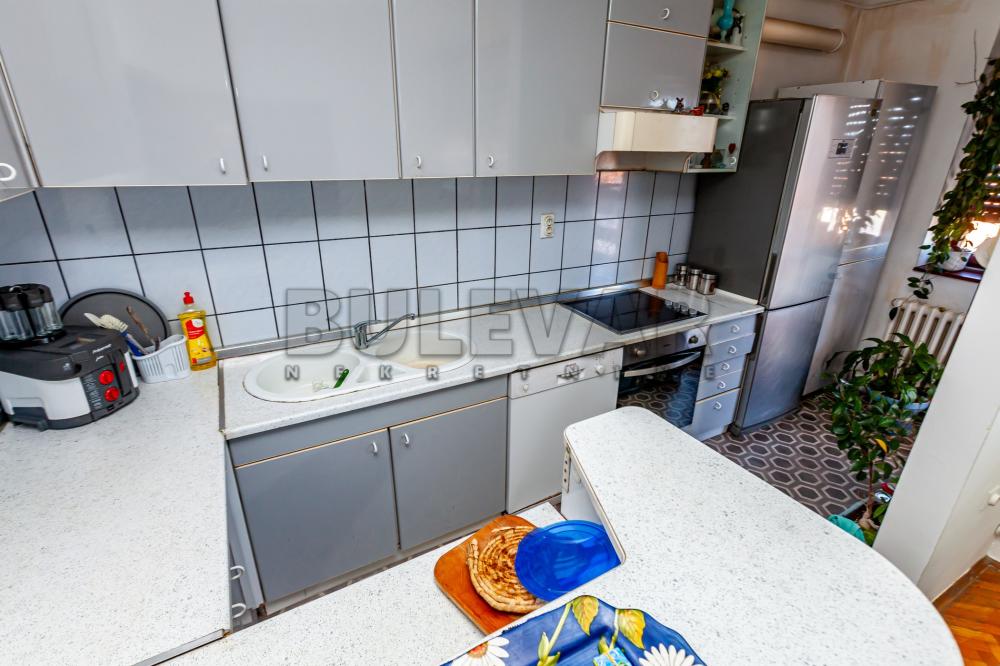 Slika 4 - Bulevar Nemanjića, Trosoban stan na prodaju, 92m2, 189.600€