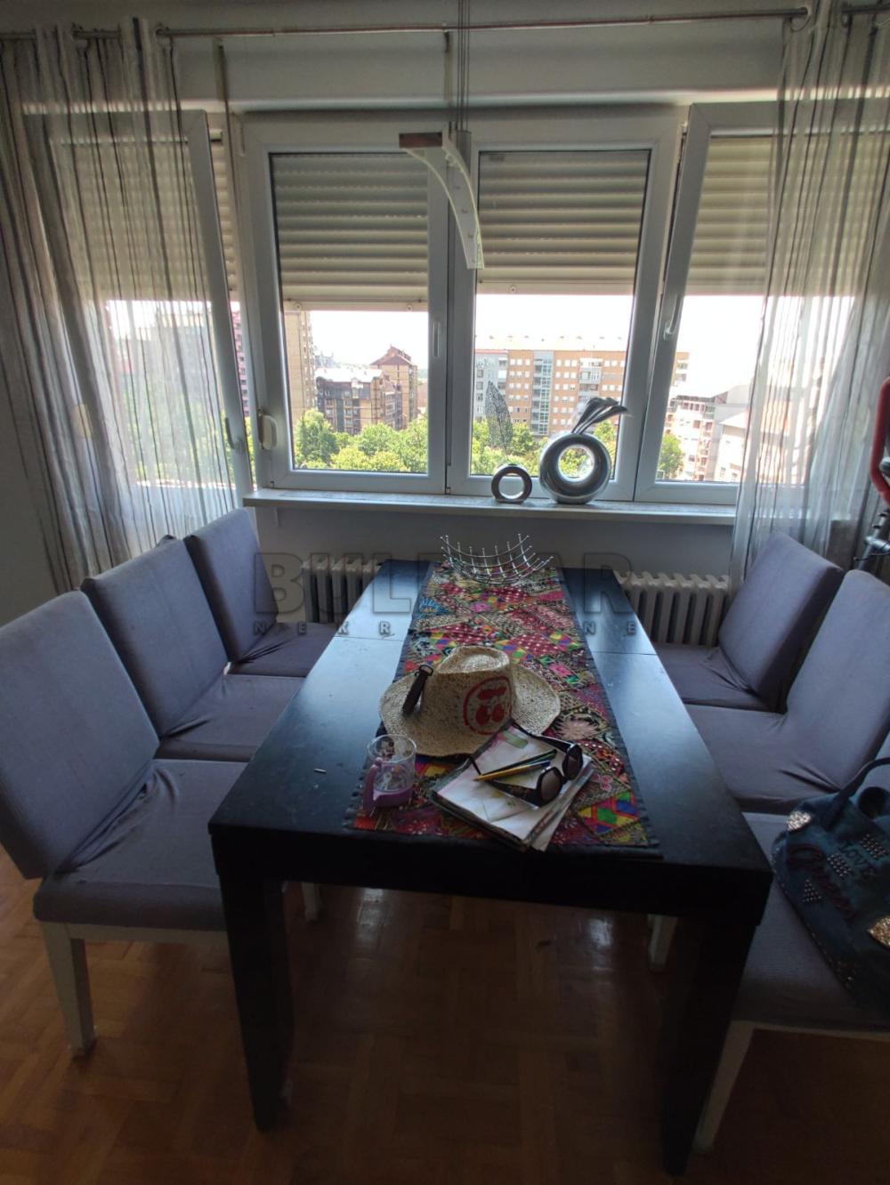 Slika 7 - Trg kralja Aleksandra Ujedinitelja, Trosoban stan za izdavanje, 72m2, 600€