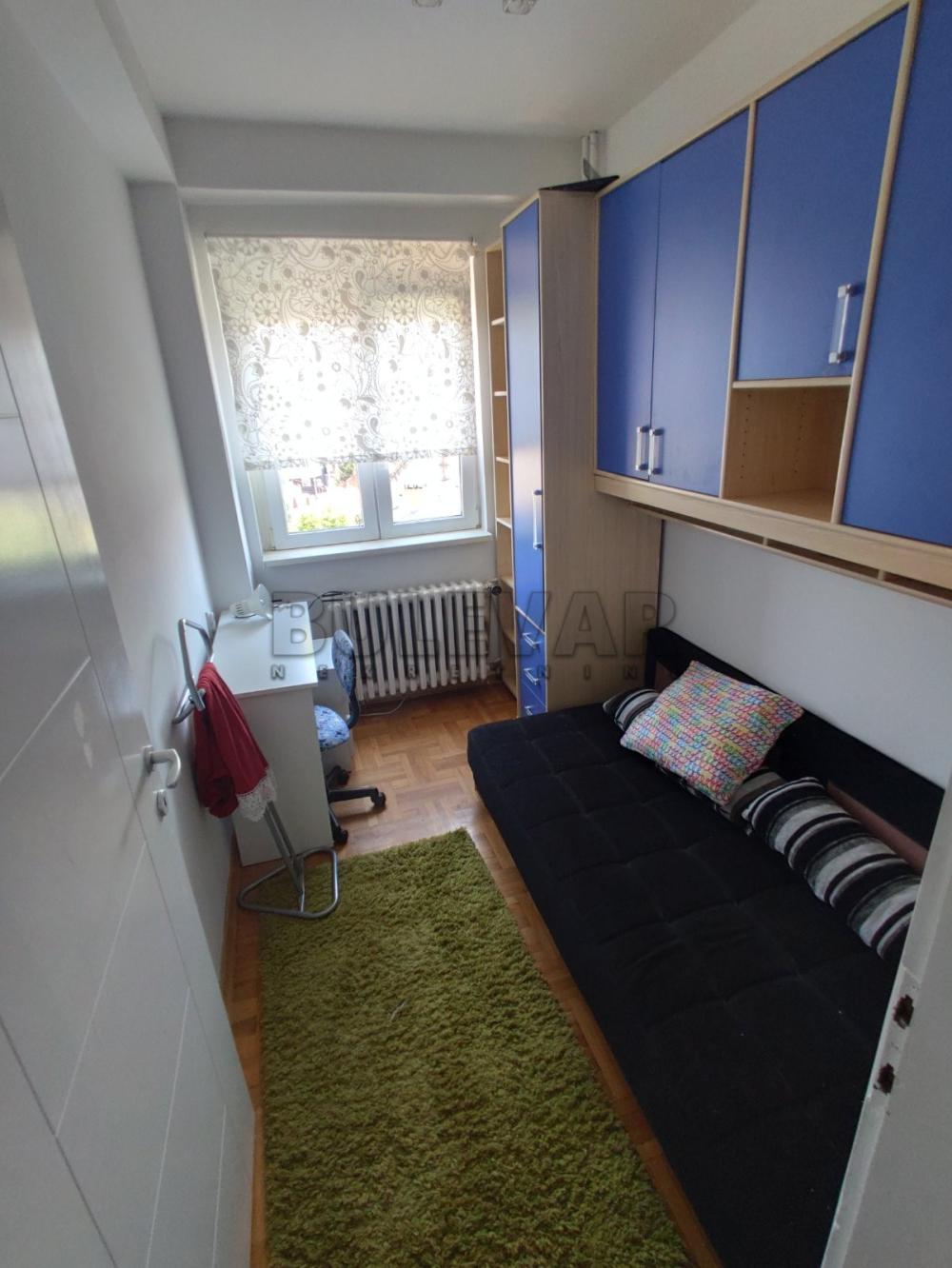 Slika 10 - Trg kralja Aleksandra Ujedinitelja, Trosoban stan za izdavanje, 72m2, 600€