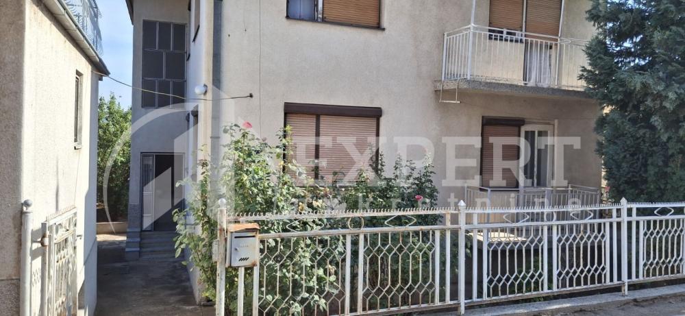 Slika 10 - Velikojastrebačka,  Kuća na prodaju, 251m2, 195.000€