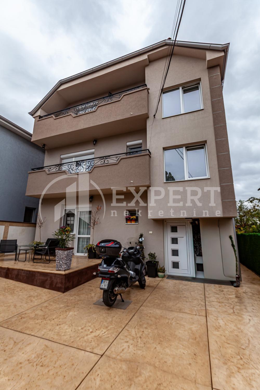 Glavna slika -Ledena stena,  Kuća na prodaju, 290m2, 310.000€