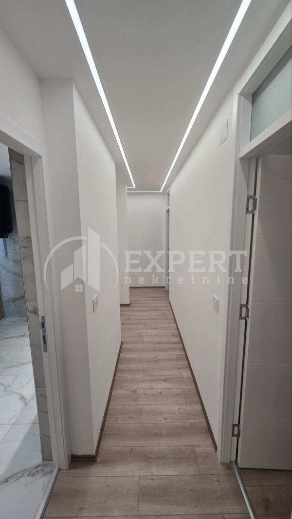 Slika 11 - Bulevar Nemanjića, Trosoban stan na prodaju, 89m2, 186.000€