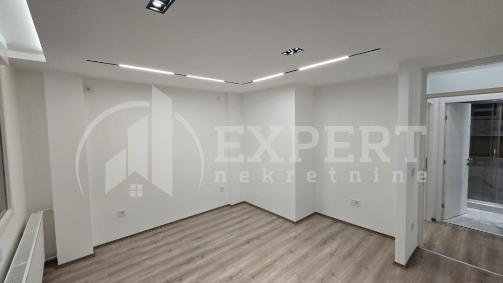 Slika 8 - Bulevar Nemanjića, Trosoban stan na prodaju, 89m2, 186.000€