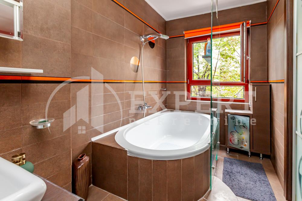 Slika 6 - Lole Ribara, Dvoiposoban stan na prodaju, 76m2, 189.000€