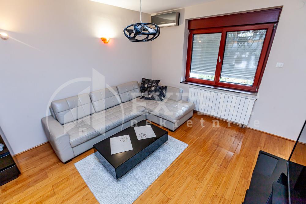 Slika 1 - Lole Ribara, Dvoiposoban stan na prodaju, 76m2, 189.000€