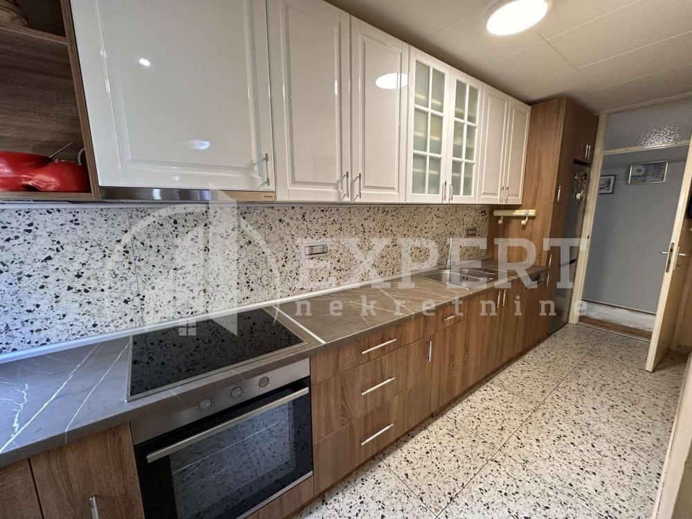 Slika 8 - Bulevar Nemanjića, Trosoban stan na prodaju, 78m2, 155.000€