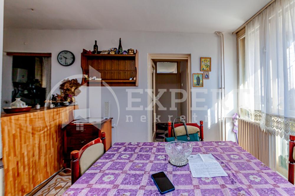 Slika 1 - Maksima Gorkog, Troiposoban stan na prodaju, 78m2, 135.000€