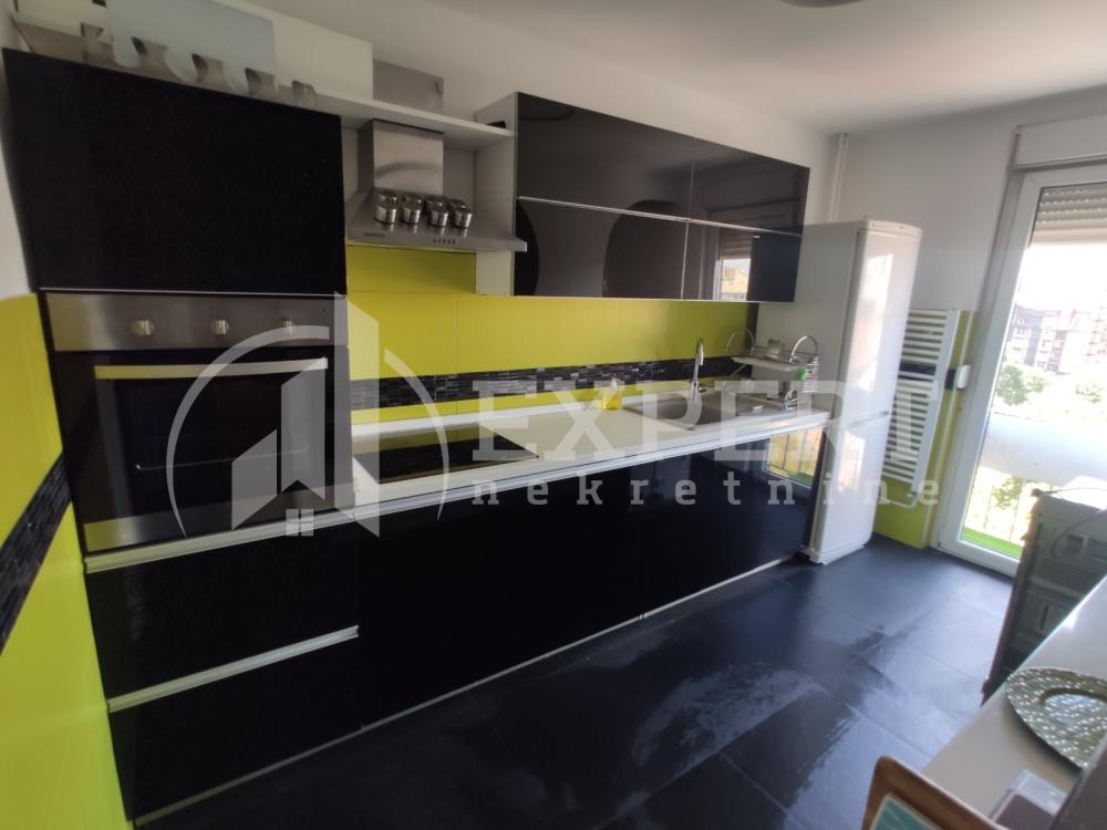 Slika 4 - Trg kralja Aleksandra Ujedinitelja, Trosoban stan za izdavanje, 72m2, 600€