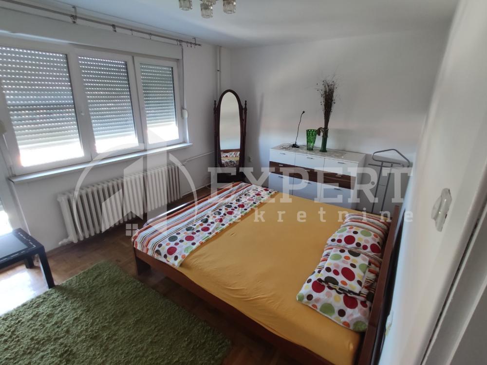 Slika 9 - Trg kralja Aleksandra Ujedinitelja, Trosoban stan za izdavanje, 72m2, 600€