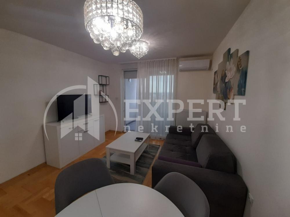 Glavna slika -Radoja Domanovića, Jednosoban stan za izdavanje, 48m2, 350€