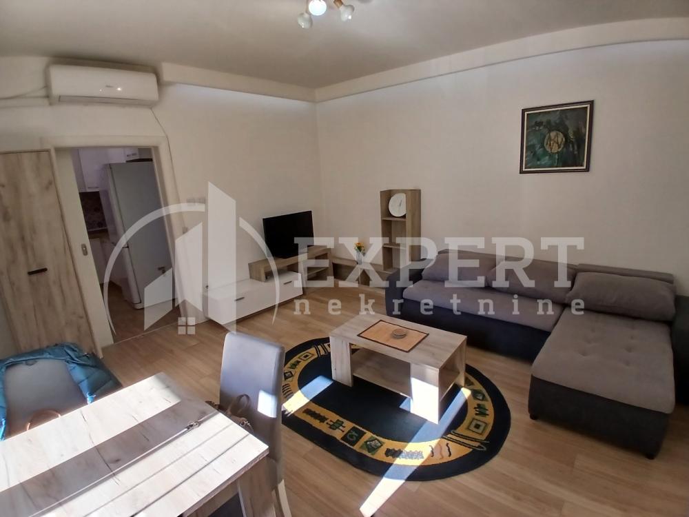 Slika 1 - Oblačića Rada, Dvosoban stan za izdavanje, 47m2, 350€