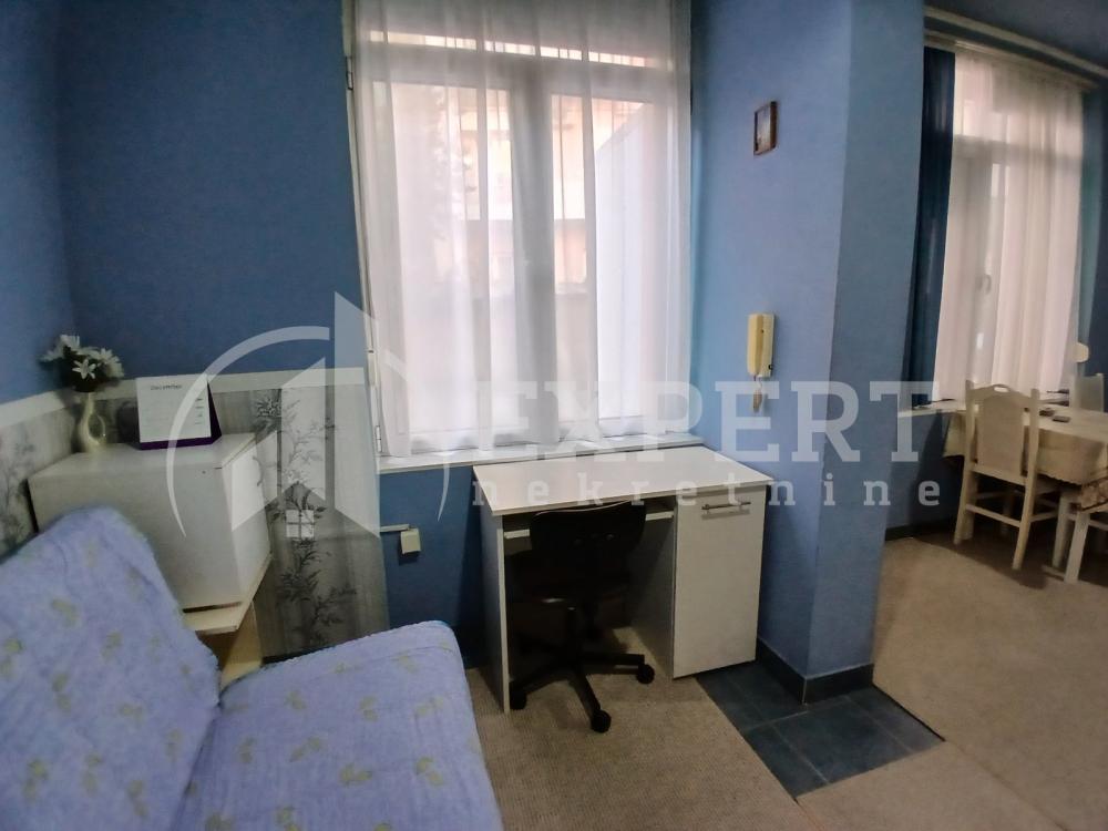 Slika 2 - Strahinjića Bana,  Stan za izdavanje, 24m2, 200€