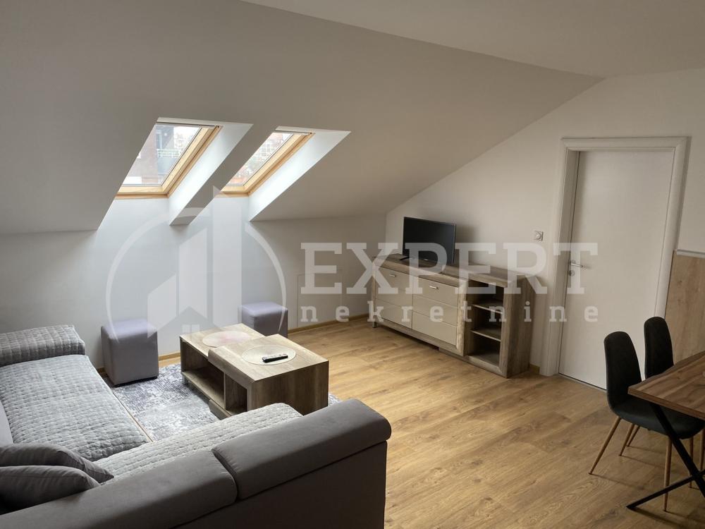 Slika 11 - Milana Blagojevića, Dvoiposoban stan za izdavanje, 65m2, 400€