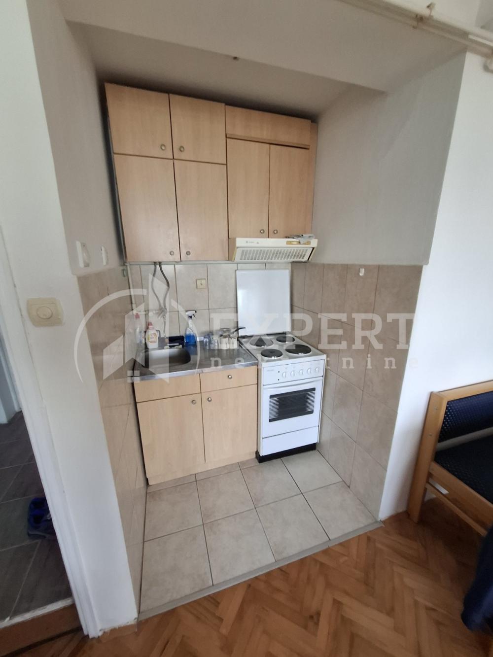 Slika 2 - Branka Krsmanovića, Jednoiposoban stan za izdavanje, 36m2, 300€