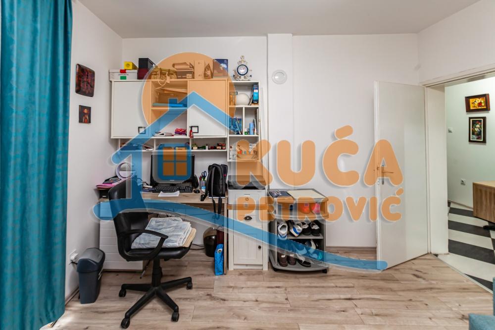 Slika 11 - Ledena stena,  Kuća na prodaju, 290m2, 310.000€