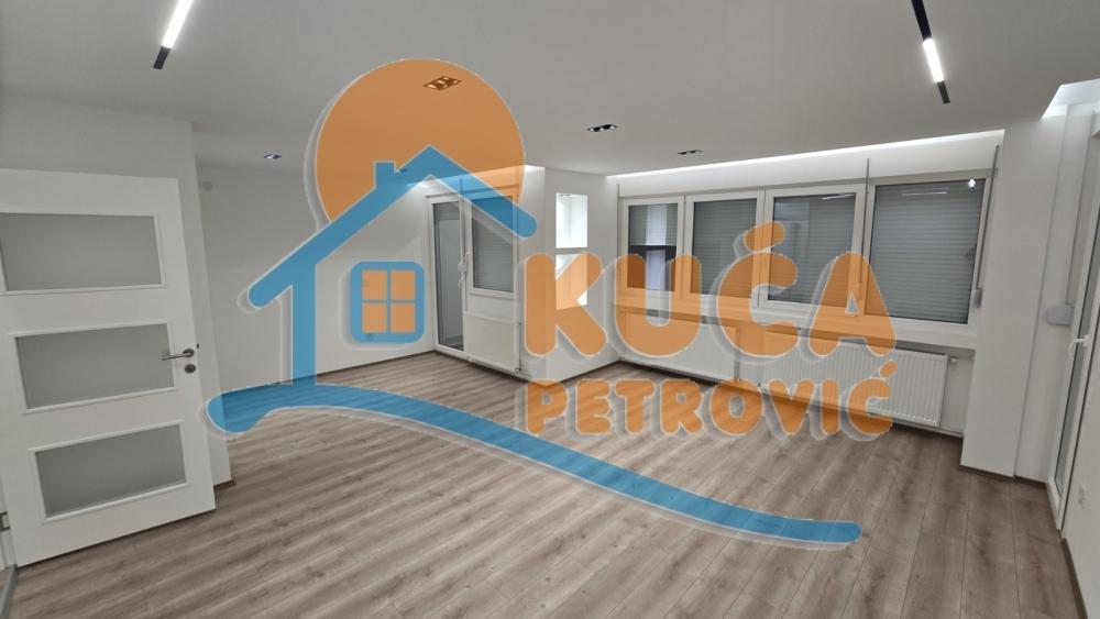 Glavna slika -Bulevar Nemanjića, Trosoban stan na prodaju, 89m2, 186.000€