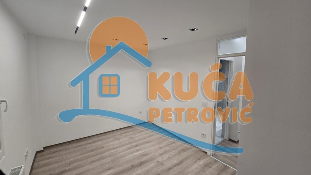 Slika 7 - Bulevar Nemanjića, Trosoban stan na prodaju, 89m2, 186.000€