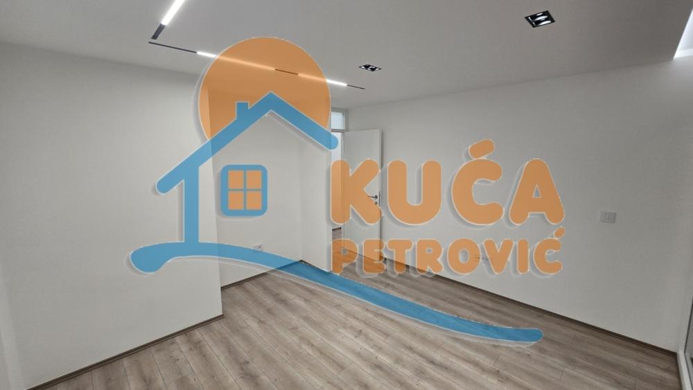 Slika 5 - Bulevar Nemanjića, Trosoban stan na prodaju, 89m2, 186.000€