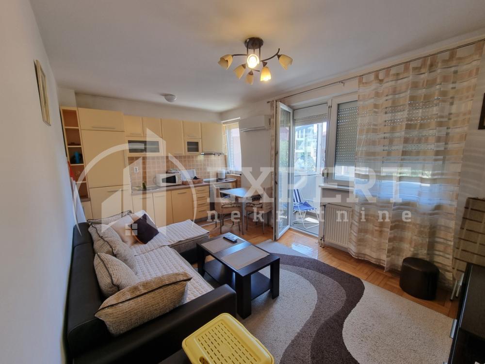 Glavna slika -Sestre Baković, Jednoiposoban stan za izdavanje, 37m2, 320€