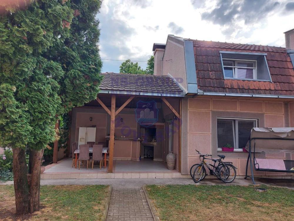 Slika 9 -  Kuća na prodaju, 350m2, 403.140€