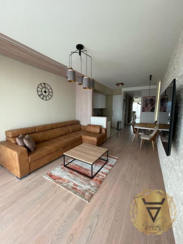 Glavna slika -Trosoban stan za izdavanje, 83m2, 1.900€