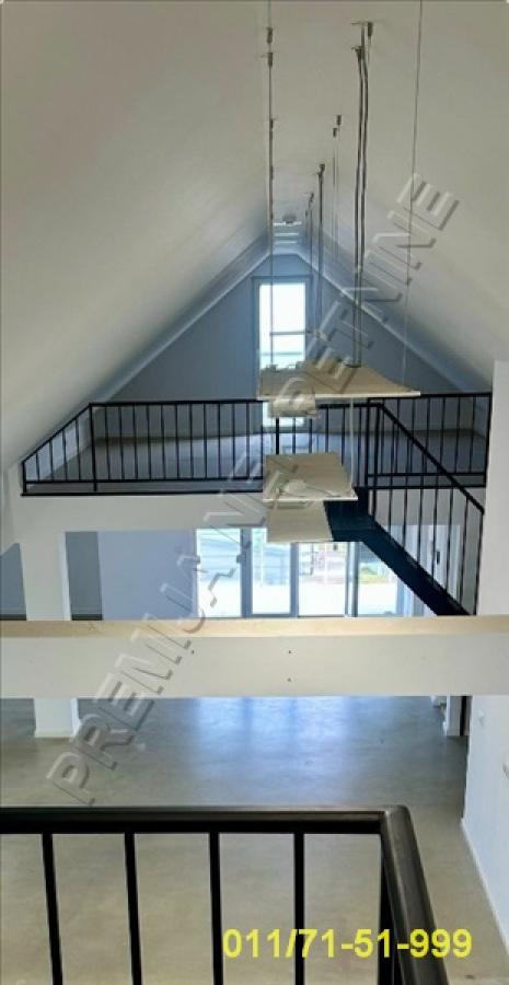 Slika 8 - Smederevski put,  Lokal za izdavanje, 200m2, 1.000€