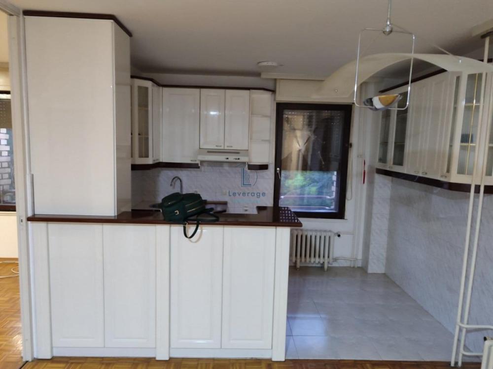 Slika 1 - Cerova, Troiposoban stan za izdavanje, 94m2, 550€