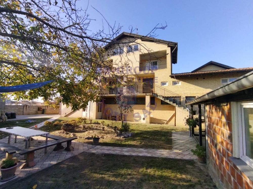 Slika 1 -  Kuća na prodaju, 408m2, 473.800€