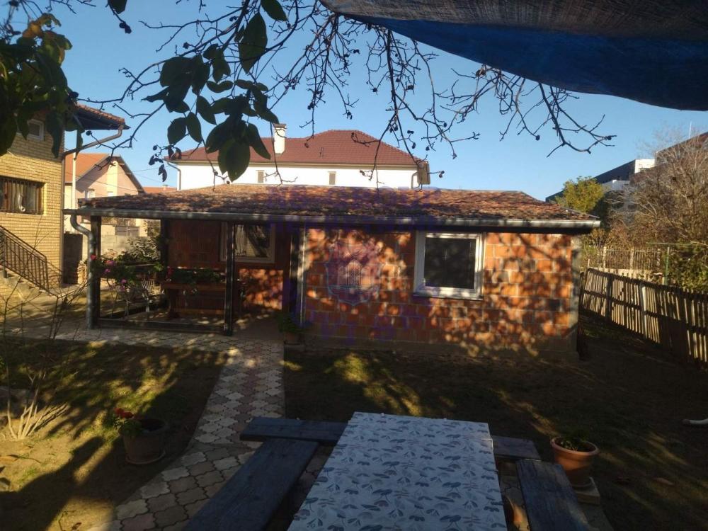 Slika 3 -  Kuća na prodaju, 408m2, 473.800€